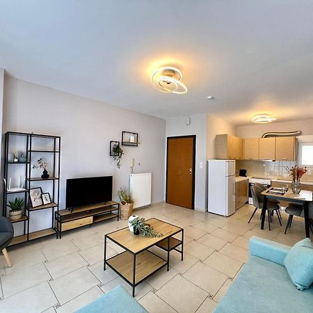 P Deluxe Suites Β4 نيا ميشانيونا المظهر الخارجي الصورة