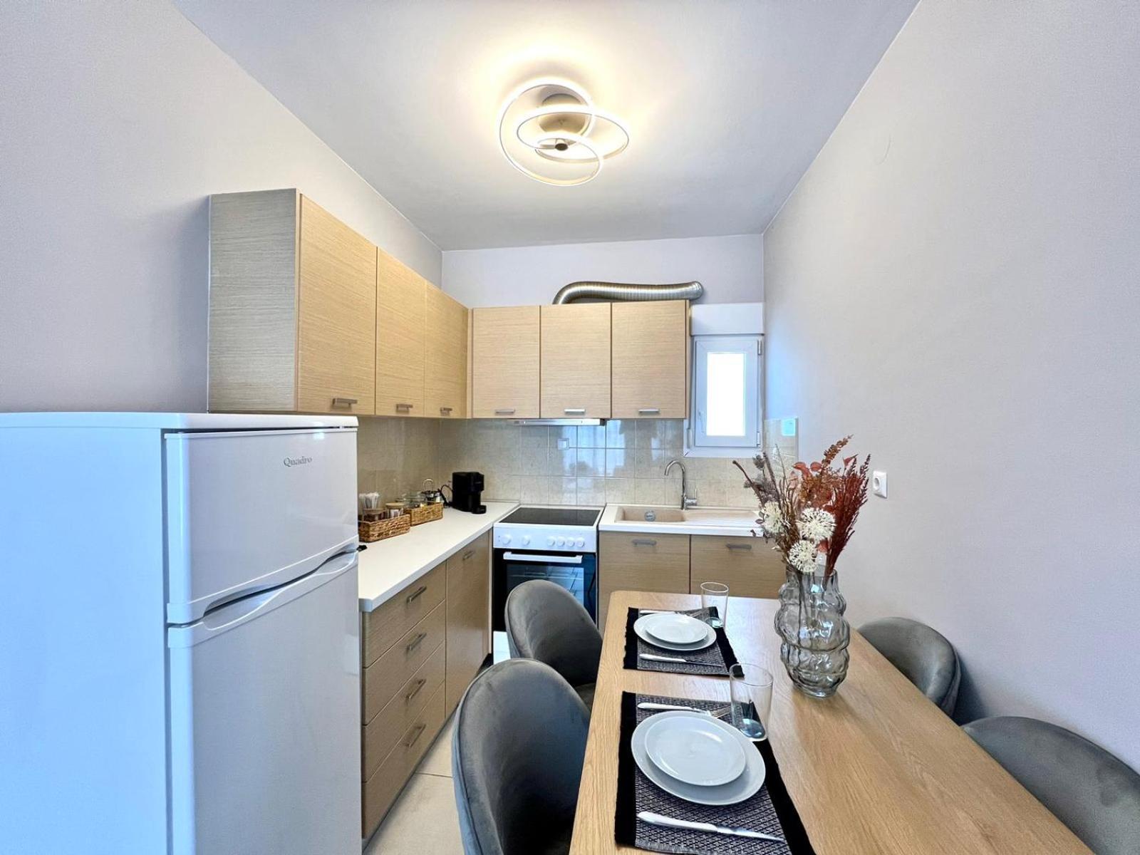 P Deluxe Suites Β4 نيا ميشانيونا المظهر الخارجي الصورة