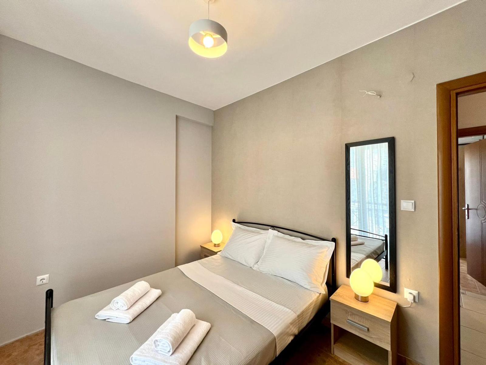 P Deluxe Suites Β4 نيا ميشانيونا المظهر الخارجي الصورة