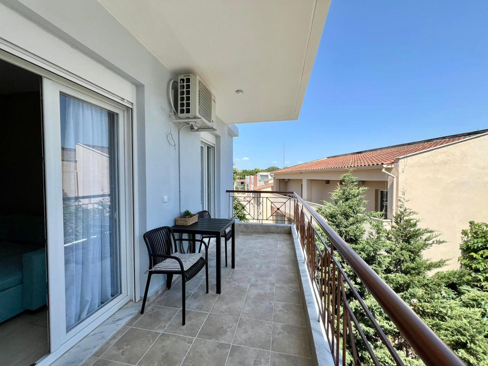 P Deluxe Suites Β4 نيا ميشانيونا المظهر الخارجي الصورة